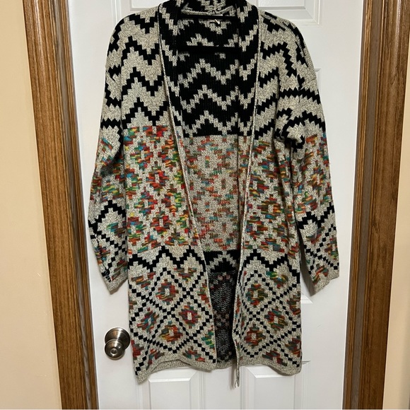 NWOT Aztec Print by Debut Long Cardigan/Duster Size Medium - Picture 2 of 8